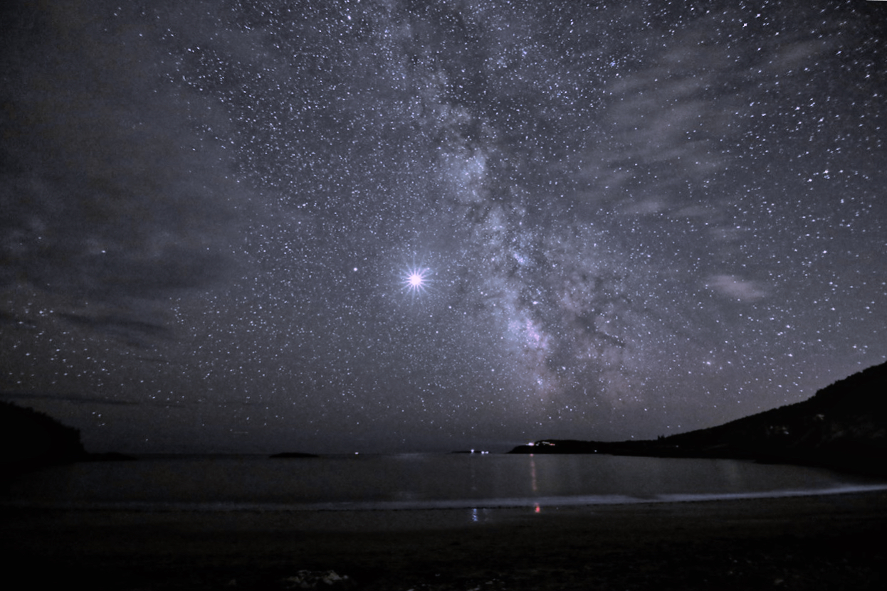 Saturn-Jupiter-and-Milky-Way-over-Otter-Point